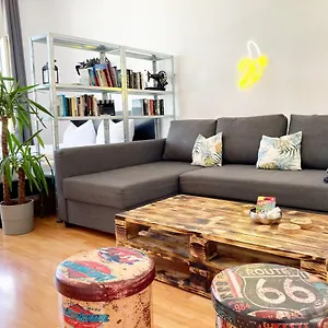 Apartment 2 Ferienwohnung In Zentraler Lage Inkl Wlan&netflix, Leipzig